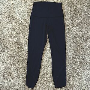 Lululemon 24” Black Scalloped Leggings Sz 4
